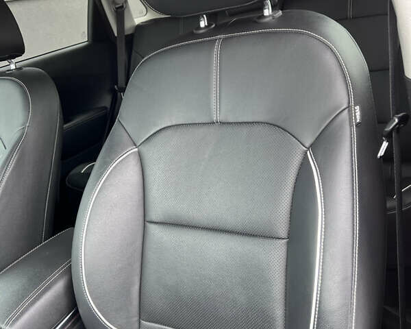Синий Киа Niro, объемом двигателя 0 л и пробегом 126 тыс. км за 18548 $, фото 23 на Automoto.ua