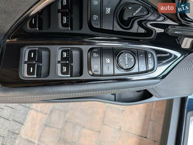 Киа Niro 2020 в Луцке на Automoto.ua Синий Киа Niro, объемом двигателя 0 л и пробегом 157 тыс. км за 19700 $, фото 17 на Automoto.ua