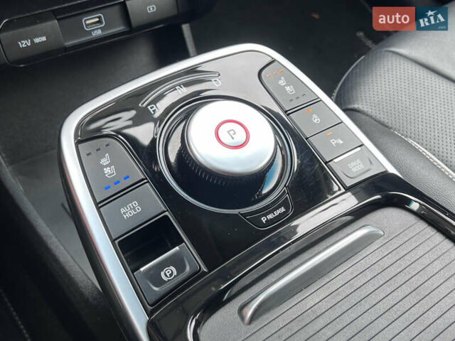 Синий Киа Niro, объемом двигателя 0 л и пробегом 112 тыс. км за 20800 $, фото 42 на Automoto.ua