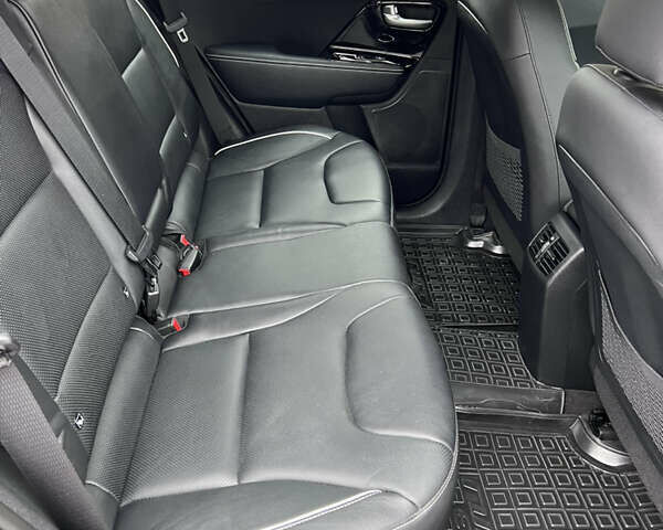 Синій Кіа Niro, об'ємом двигуна 0 л та пробігом 107 тис. км за 19200 $, фото 39 на Automoto.ua