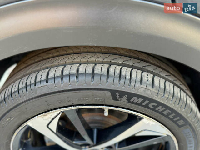 Синій Кіа Niro, об'ємом двигуна 0 л та пробігом 130 тис. км за 18199 $, фото 53 на Automoto.ua