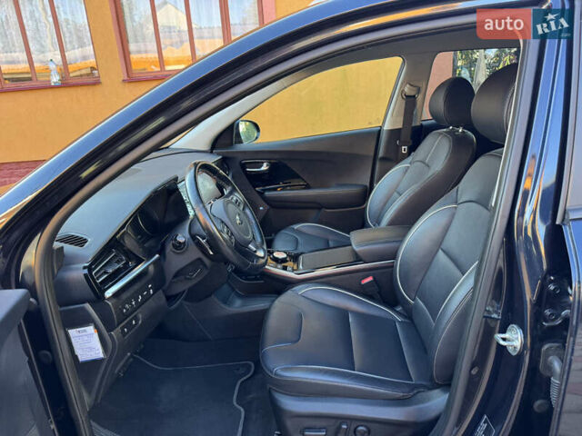 Синій Кіа Niro, об'ємом двигуна 0 л та пробігом 170 тис. км за 17999 $, фото 12 на Automoto.ua