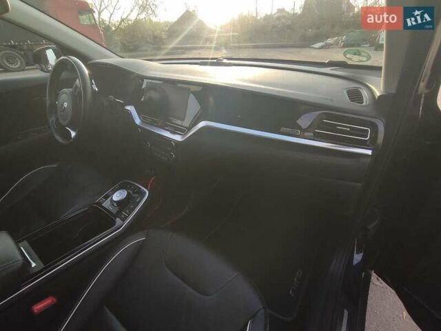 Синій Кіа Niro, об'ємом двигуна 0 л та пробігом 120 тис. км за 19890 $, фото 21 на Automoto.ua