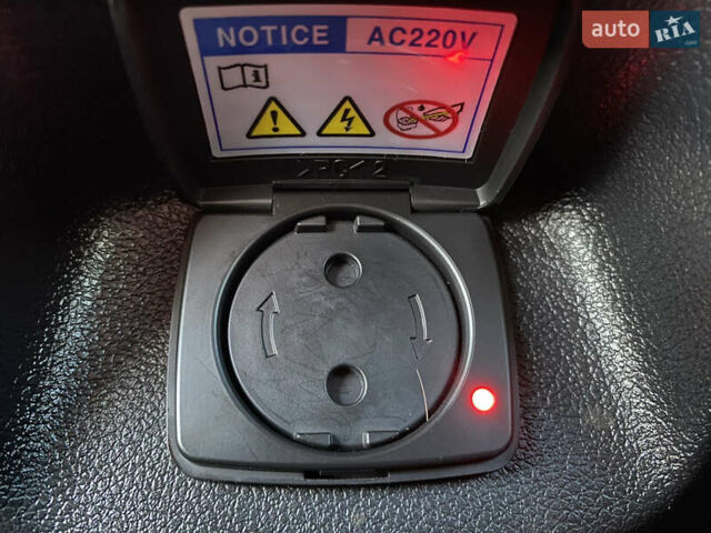 Синій Кіа Niro, об'ємом двигуна 0 л та пробігом 76 тис. км за 22900 $, фото 98 на Automoto.ua