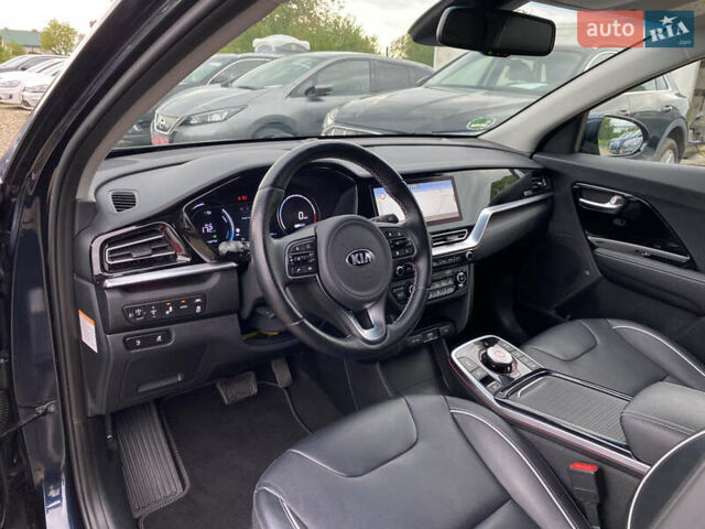 Синій Кіа Niro, об'ємом двигуна 0 л та пробігом 138 тис. км за 21200 $, фото 36 на Automoto.ua