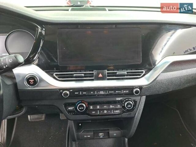 Синій Кіа Niro, об'ємом двигуна 0 л та пробігом 170 тис. км за 18300 $, фото 37 на Automoto.ua