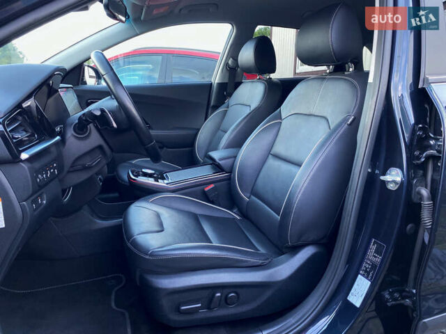 Синій Кіа Niro, об'ємом двигуна 0 л та пробігом 76 тис. км за 22900 $, фото 40 на Automoto.ua