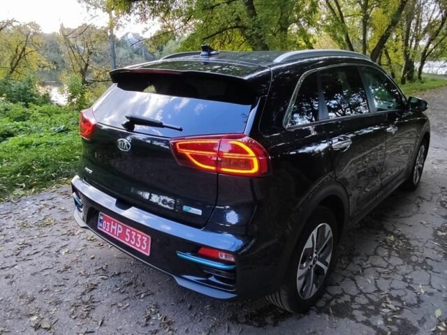 Киа Niro 2020 в Львове на Automoto.ua Синий Киа Niro, объемом двигателя 0 л и пробегом 135 тыс. км за 19870 $, фото 3 на Automoto.ua
