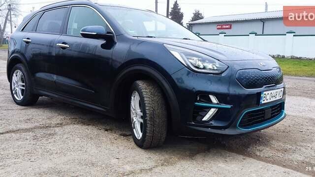 Синий Киа Niro, объемом двигателя 0 л и пробегом 137 тыс. км за 19470 $, фото 7 на Automoto.ua