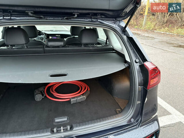 Синий Киа Niro, объемом двигателя 0 л и пробегом 125 тыс. км за 19600 $, фото 58 на Automoto.ua