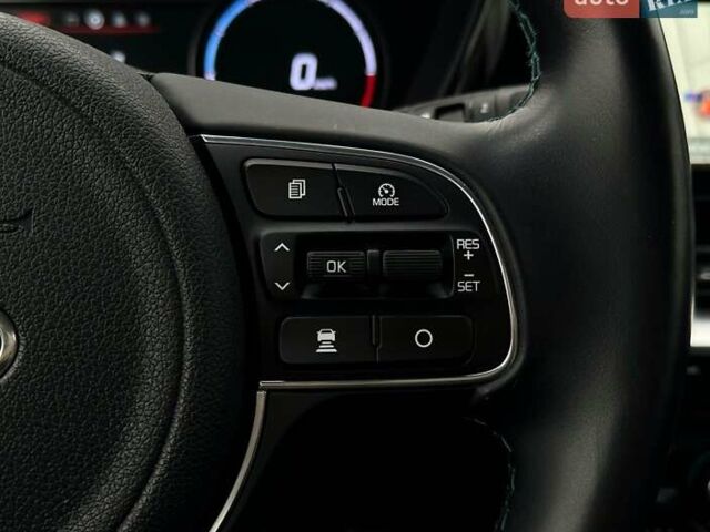 Синій Кіа Niro, об'ємом двигуна 0 л та пробігом 32 тис. км за 23900 $, фото 12 на Automoto.ua