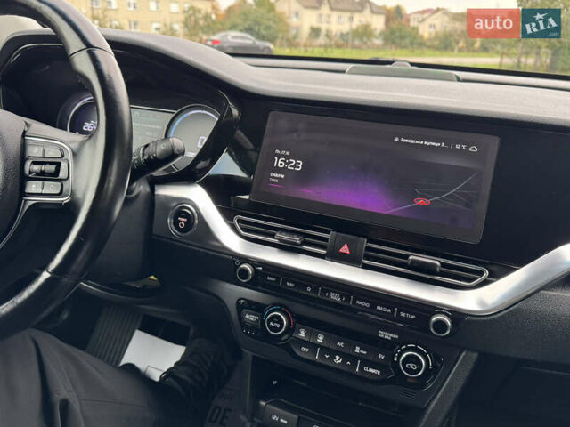 Киа Niro 2020 в Дубно на Automoto.ua Синий Киа Niro, объемом двигателя 0 л и пробегом 156 тыс. км за 19200 $, фото 58 на Automoto.ua