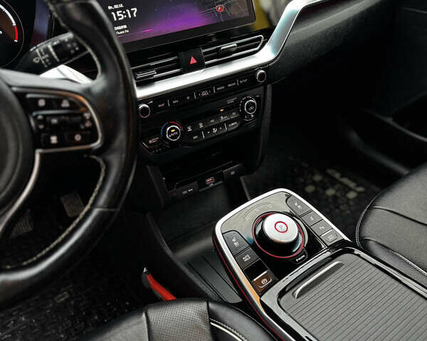 Синій Кіа Niro, об'ємом двигуна 0 л та пробігом 93 тис. км за 19999 $, фото 48 на Automoto.ua