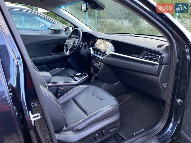 Киа Niro 2020 в Львове на Automoto.ua Синий Киа Niro, объемом двигателя 0 л и пробегом 76 тыс. км за 22900 $, фото 110 на Automoto.ua