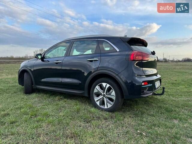 Синій Кіа Niro, об'ємом двигуна 0 л та пробігом 127 тис. км за 19166 $, фото 12 на Automoto.ua