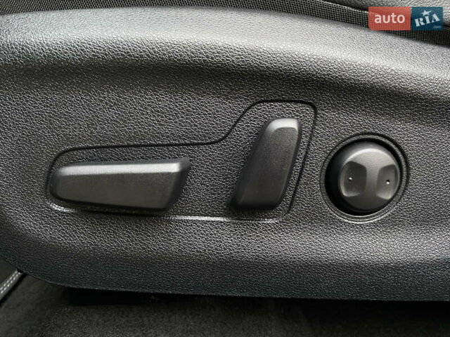 Синій Кіа Niro, об'ємом двигуна 0 л та пробігом 138 тис. км за 21200 $, фото 13 на Automoto.ua