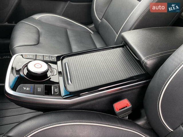 Синий Киа Niro, объемом двигателя 0 л и пробегом 119 тыс. км за 20800 $, фото 67 на Automoto.ua