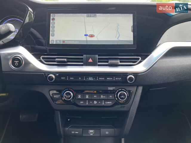 Синий Киа Niro, объемом двигателя 0 л и пробегом 119 тыс. км за 20800 $, фото 61 на Automoto.ua