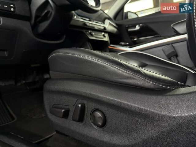 Синій Кіа Niro, об'ємом двигуна 0 л та пробігом 144 тис. км за 18799 $, фото 24 на Automoto.ua