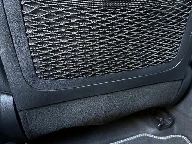 Синий Киа Niro, объемом двигателя 0 л и пробегом 138 тыс. км за 18350 $, фото 101 на Automoto.ua