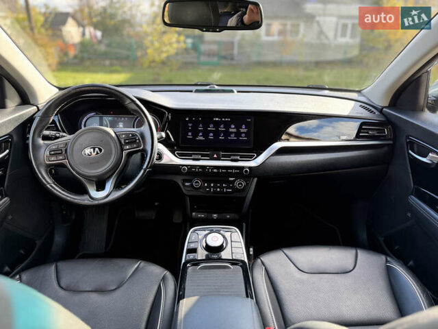 Синий Киа Niro, объемом двигателя 0 л и пробегом 129 тыс. км за 19062 $, фото 5 на Automoto.ua