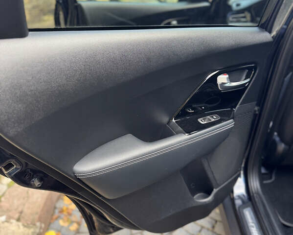 Синий Киа Niro, объемом двигателя 0 л и пробегом 156 тыс. км за 18650 $, фото 15 на Automoto.ua