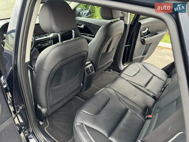 Киа Niro 2020 в Дубно на Automoto.ua Синий Киа Niro, объемом двигателя 0 л и пробегом 156 тыс. км за 19200 $, фото 46 на Automoto.ua