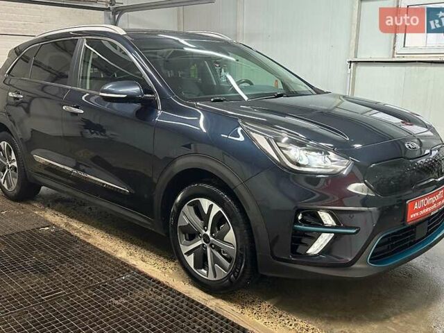 Киа Niro 2020 в Львове на Automoto.ua Синий Киа Niro, объемом двигателя 0 л и пробегом 32 тыс. км за 23900 $, фото 27 на Automoto.ua