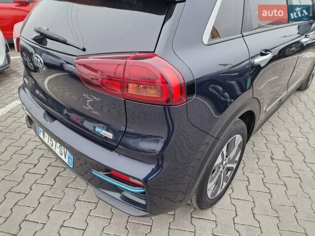 Синий Киа Niro, объемом двигателя 0 л и пробегом 173 тыс. км за 17700 $, фото 6 на Automoto.ua