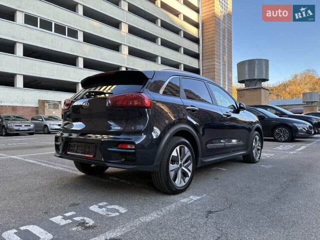 Киа Niro 2020 в Киеве на Automoto.ua Синий Киа Niro, объемом двигателя 0 л и пробегом 131 тыс. км за 17999 $, фото 16 на Automoto.ua