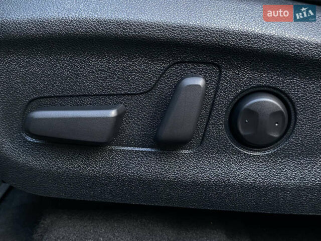 Синій Кіа Niro, об'ємом двигуна 0 л та пробігом 76 тис. км за 22900 $, фото 41 на Automoto.ua