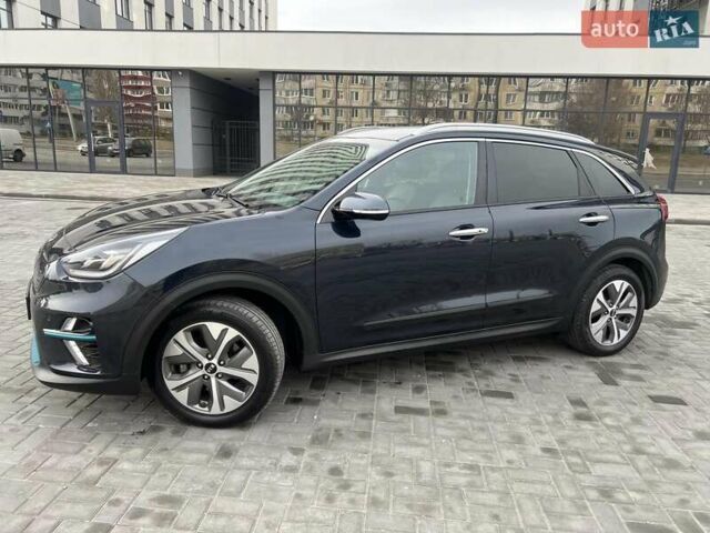 Синий Киа Niro, объемом двигателя 0 л и пробегом 89 тыс. км за 17500 $, фото 24 на Automoto.ua