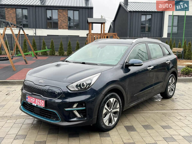 Синий Киа Niro, объемом двигателя 0 л и пробегом 63 тыс. км за 19990 $, фото 1 на Automoto.ua