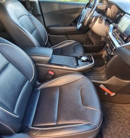 Синій Кіа Niro, об'ємом двигуна 0 л та пробігом 148 тис. км за 19346 $, фото 23 на Automoto.ua