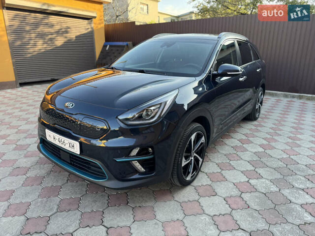 Синій Кіа Niro, об'ємом двигуна 0 л та пробігом 130 тис. км за 18199 $, фото 11 на Automoto.ua
