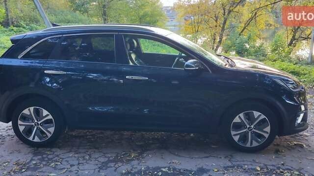 Киа Niro 2020 в Городке на Automoto.ua Синий Киа Niro, объемом двигателя 0 л и пробегом 135 тыс. км за 19856 $, фото 23 на Automoto.ua