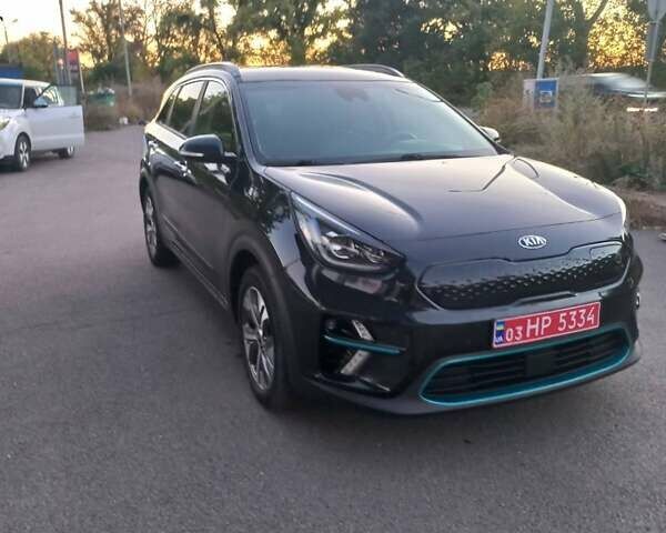 Синій Кіа Niro, об'ємом двигуна 0 л та пробігом 105 тис. км за 21193 $, фото 4 на Automoto.ua