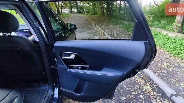 Киа Niro 2020 в Городке на Automoto.ua Синий Киа Niro, объемом двигателя 0 л и пробегом 135 тыс. км за 19856 $, фото 38 на Automoto.ua