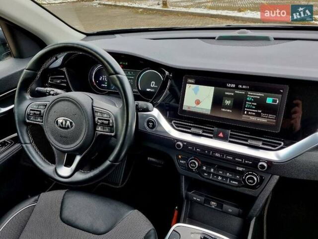 Синий Киа Niro, объемом двигателя 0 л и пробегом 67 тыс. км за 19399 $, фото 32 на Automoto.ua