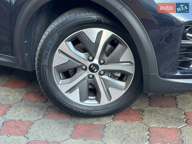 Синий Киа Niro, объемом двигателя 0 л и пробегом 170 тыс. км за 17999 $, фото 48 на Automoto.ua