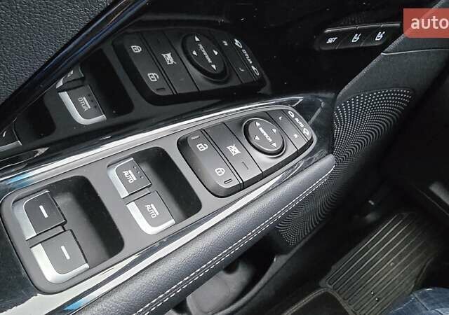 Синій Кіа Niro, об'ємом двигуна 0 л та пробігом 149 тис. км за 19000 $, фото 19 на Automoto.ua