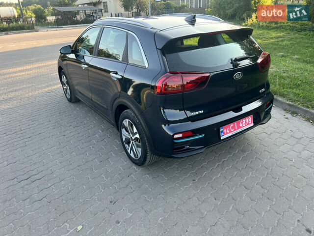 Синій Кіа Niro, об'ємом двигуна 0 л та пробігом 112 тис. км за 19500 $, фото 4 на Automoto.ua