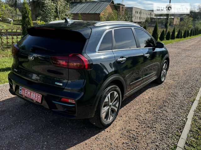 Синій Кіа Niro, об'ємом двигуна 0 л та пробігом 81 тис. км за 19699 $, фото 4 на Automoto.ua