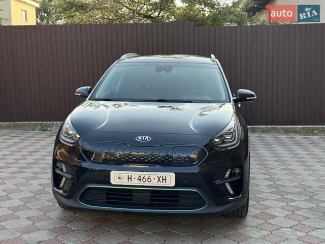 Синій Кіа Niro, об'ємом двигуна 0 л та пробігом 130 тис. км за 18199 $, фото 4 на Automoto.ua