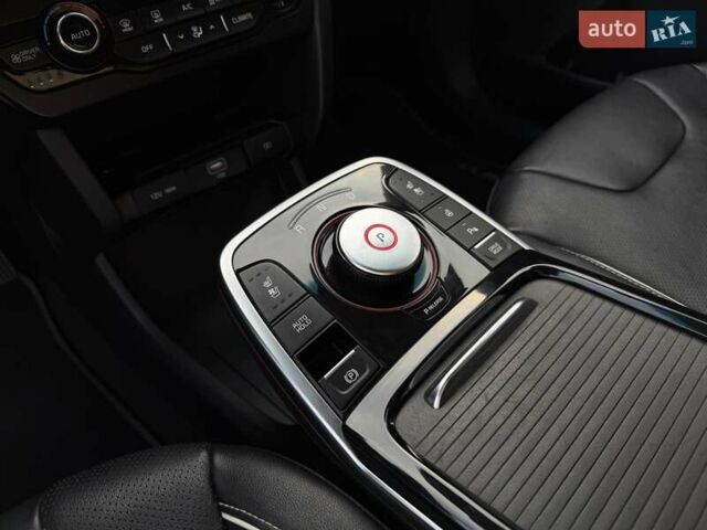 Синий Киа Niro, объемом двигателя 0 л и пробегом 129 тыс. км за 18800 $, фото 50 на Automoto.ua