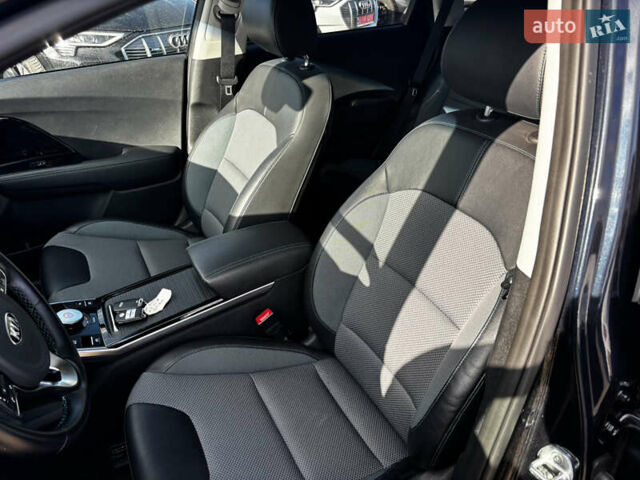 Синий Киа Niro, объемом двигателя 0 л и пробегом 76 тыс. км за 19999 $, фото 15 на Automoto.ua