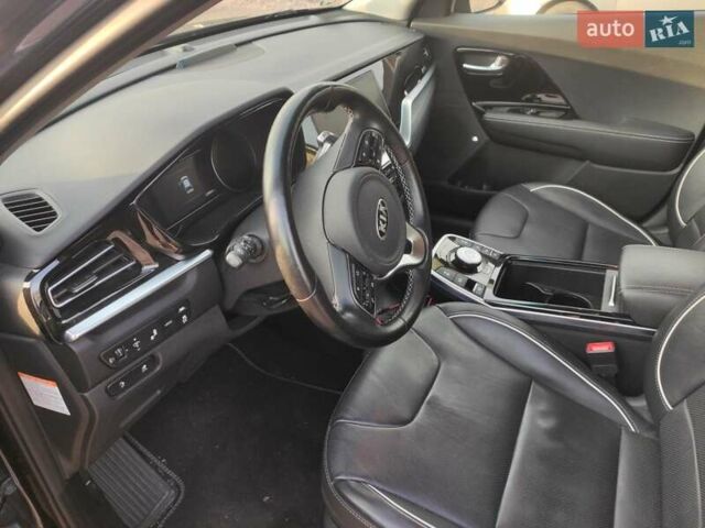 Синій Кіа Niro, об'ємом двигуна 0 л та пробігом 120 тис. км за 19890 $, фото 25 на Automoto.ua