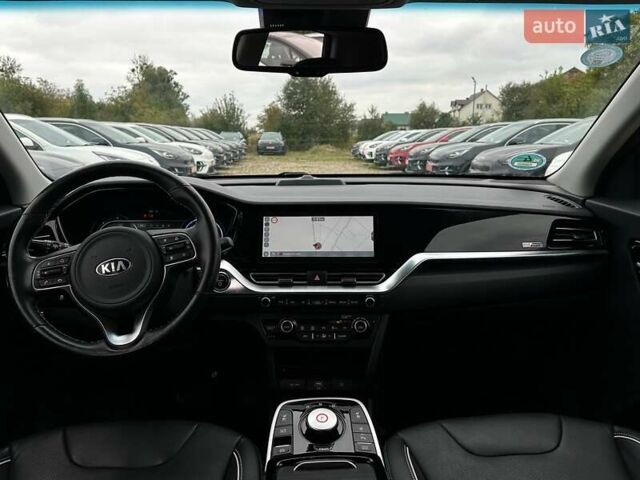 Синий Киа Niro, объемом двигателя 0 л и пробегом 117 тыс. км за 19900 $, фото 74 на Automoto.ua