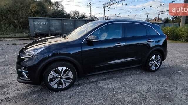Киа Niro 2020 в Городке на Automoto.ua Синий Киа Niro, объемом двигателя 0 л и пробегом 135 тыс. км за 19856 $, фото 11 на Automoto.ua