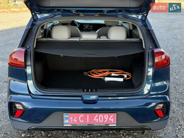 Синій Кіа Niro, об'ємом двигуна 1.58 л та пробігом 76 тис. км за 21300 $, фото 7 на Automoto.ua